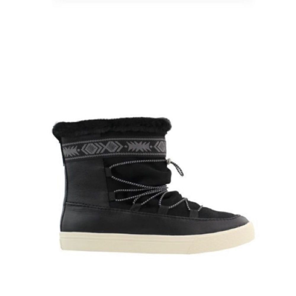 NIB Toms Alpine leather boho boots. Size 7.5